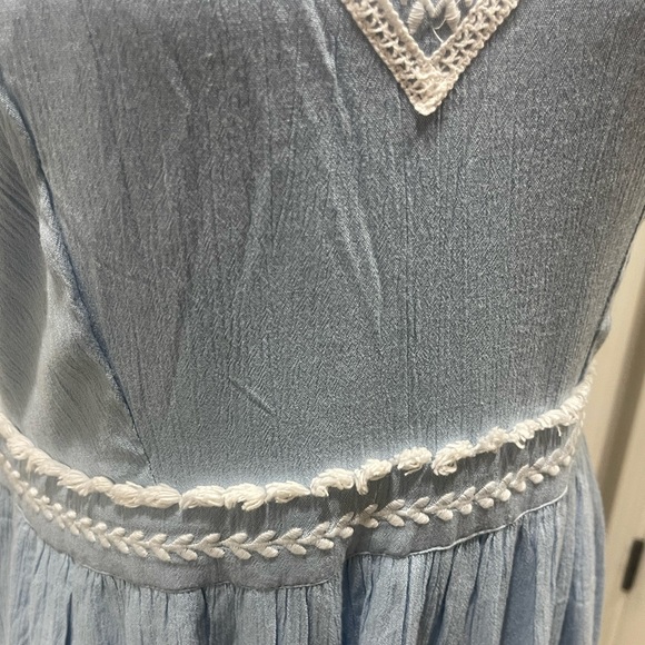 Baby blue maxi sundress with beautiful embroidered details. Size Large. NWT. - Picture 3 of 9